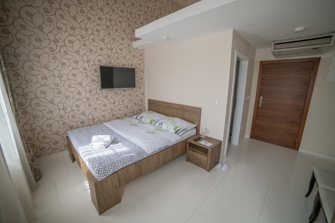 Hotel Urban Buzim Екстер'єр фото