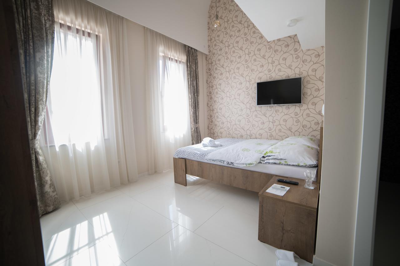 Hotel Urban Buzim Екстер'єр фото
