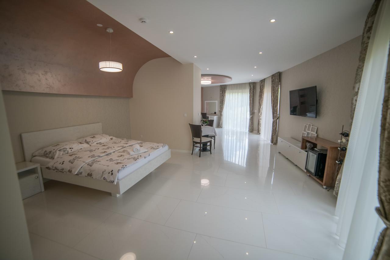 Hotel Urban Buzim Екстер'єр фото